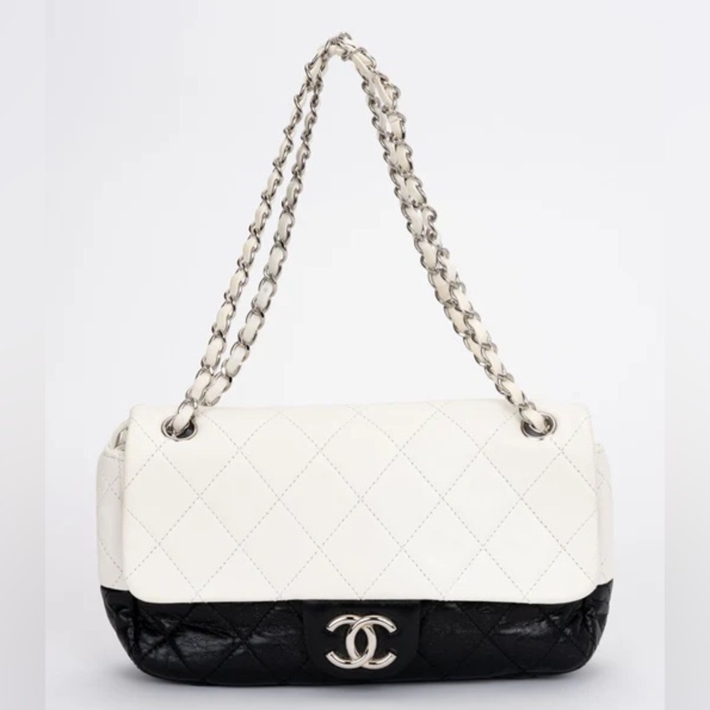 CHANEL VINTAGE CLASSIC FLAP MEDIUM BICOLOR BLACK WHITE LAMBSKIN